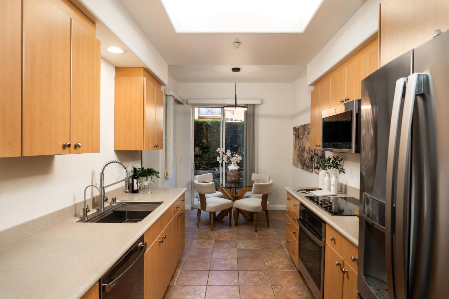 130 East San Fernando Street 325