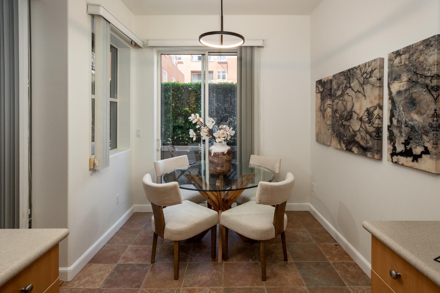130 East San Fernando Street 325