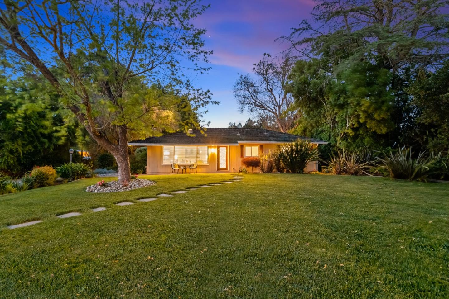 97 Snowden Avenue
