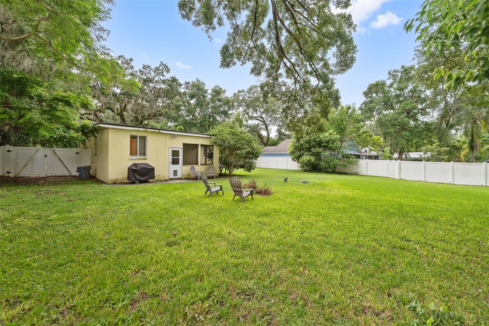 2305 HENDERSON DR