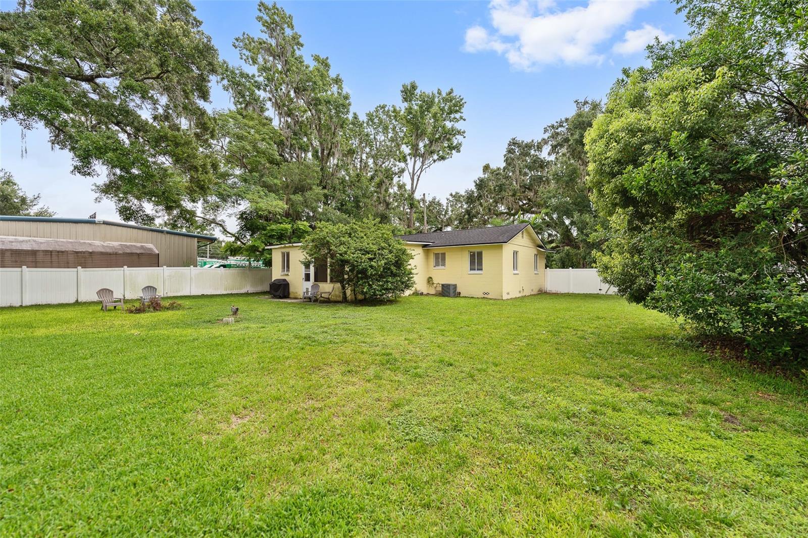 2305 HENDERSON DR
