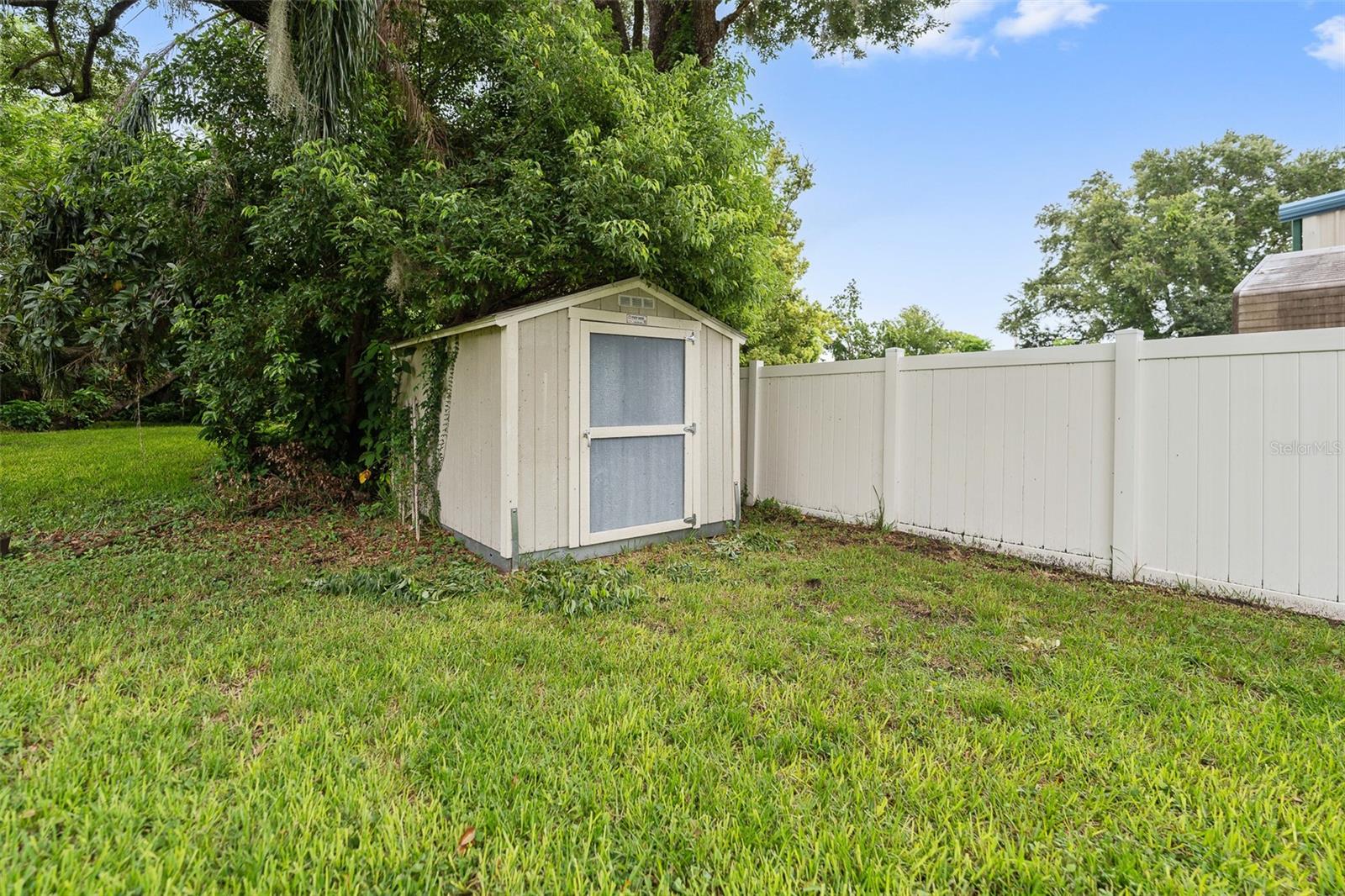 2305 HENDERSON DR