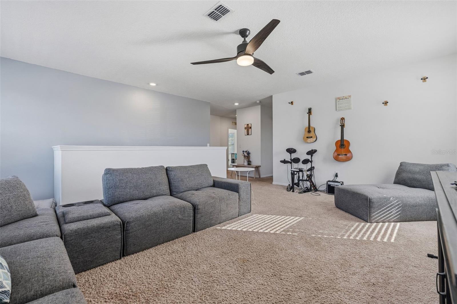 1526 WHITE HAWK WAY