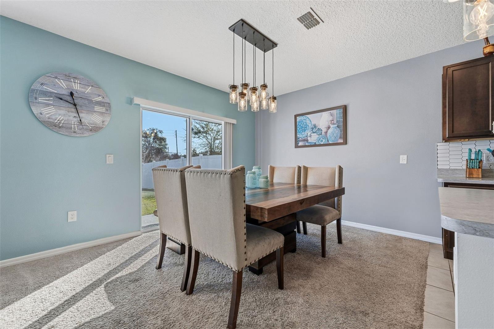 1526 WHITE HAWK WAY