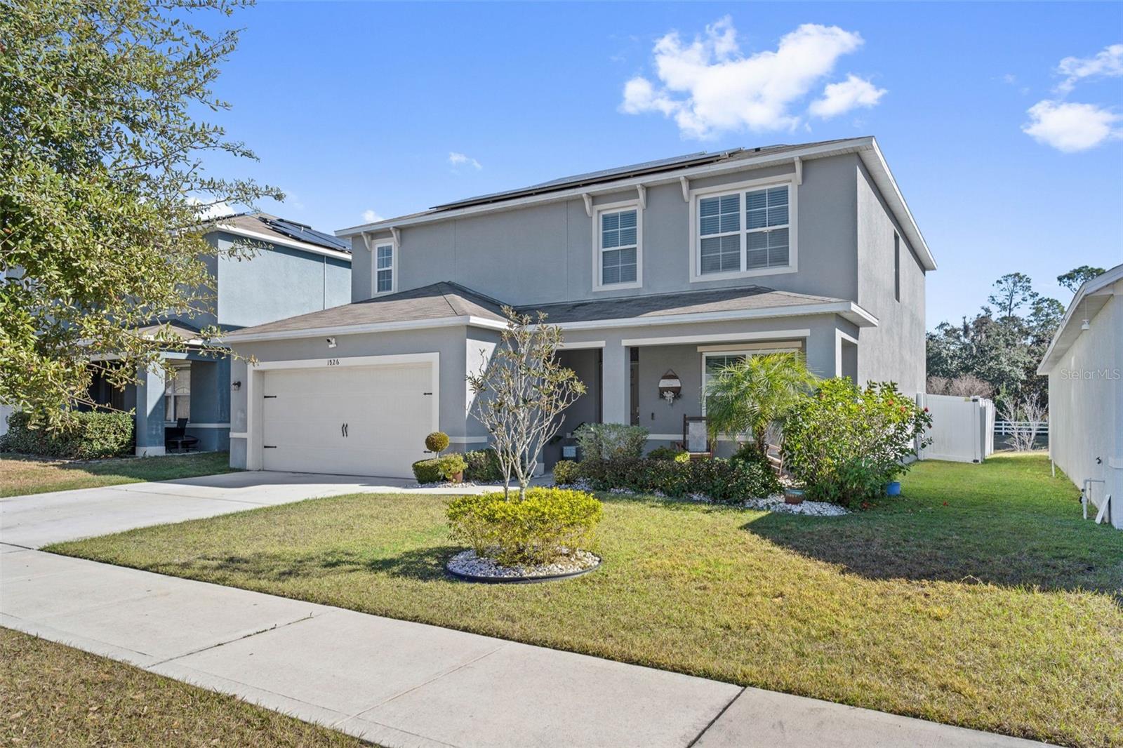 1526 WHITE HAWK WAY