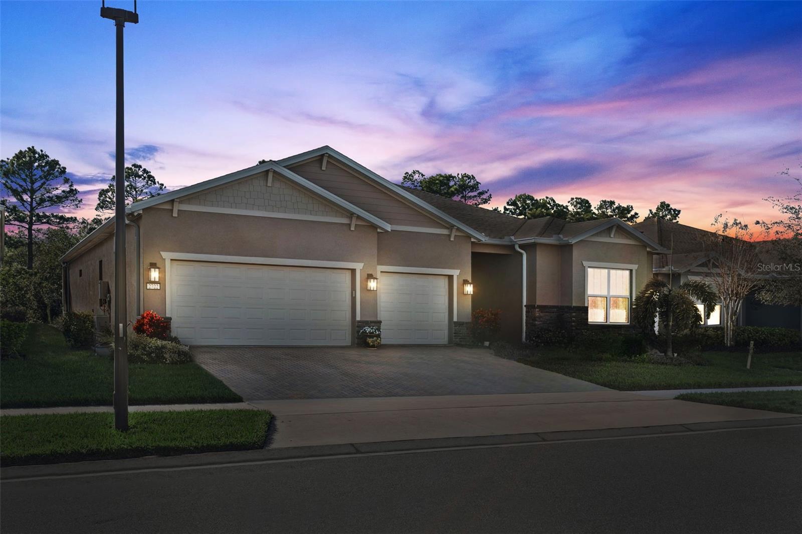 2722 RIVER CREEK LN