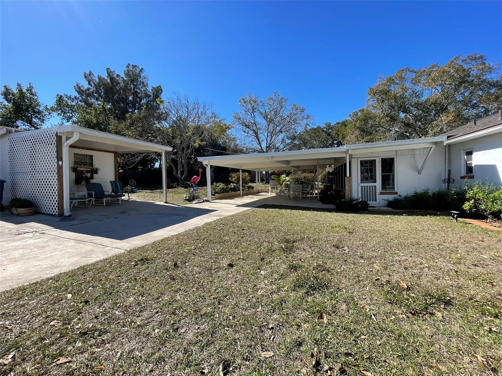 1240 DRUID CIR
