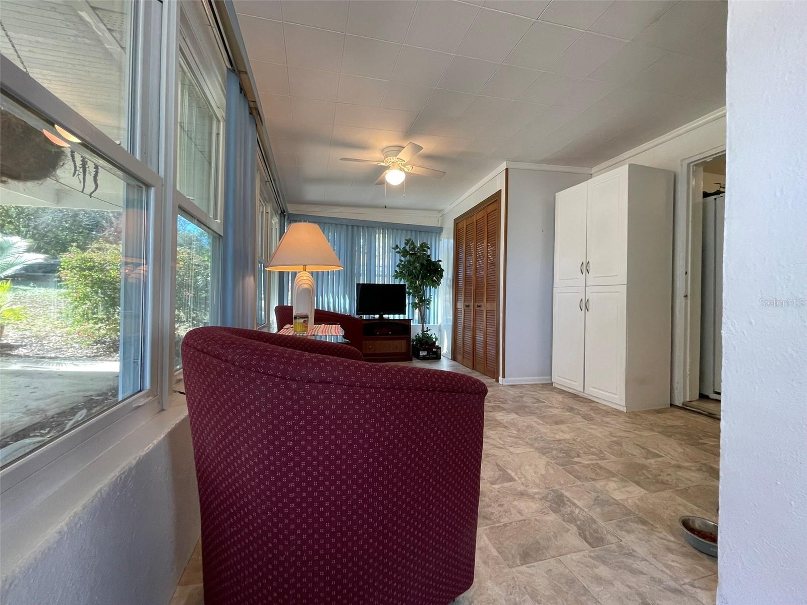 1240 DRUID CIR