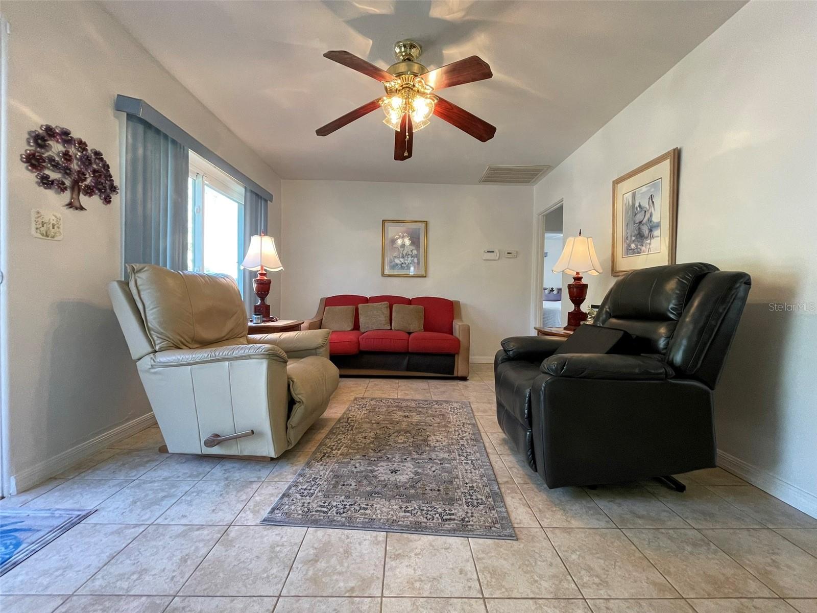 1240 DRUID CIR