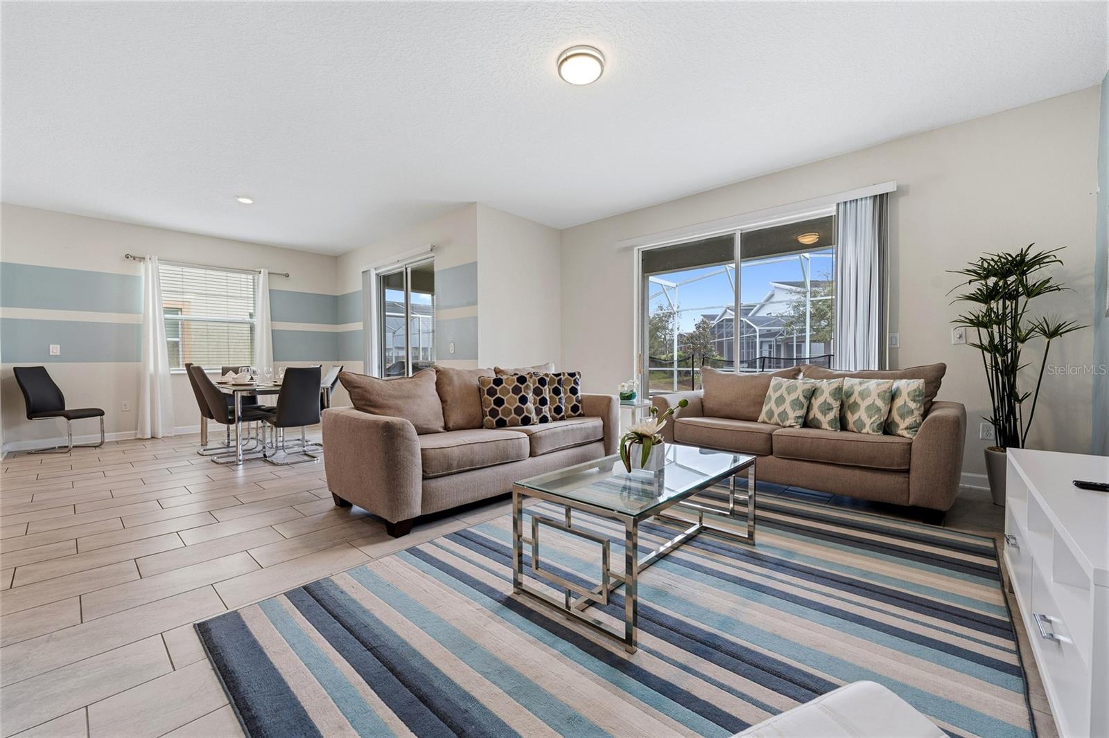 8986 CABOT CLIFFS DR