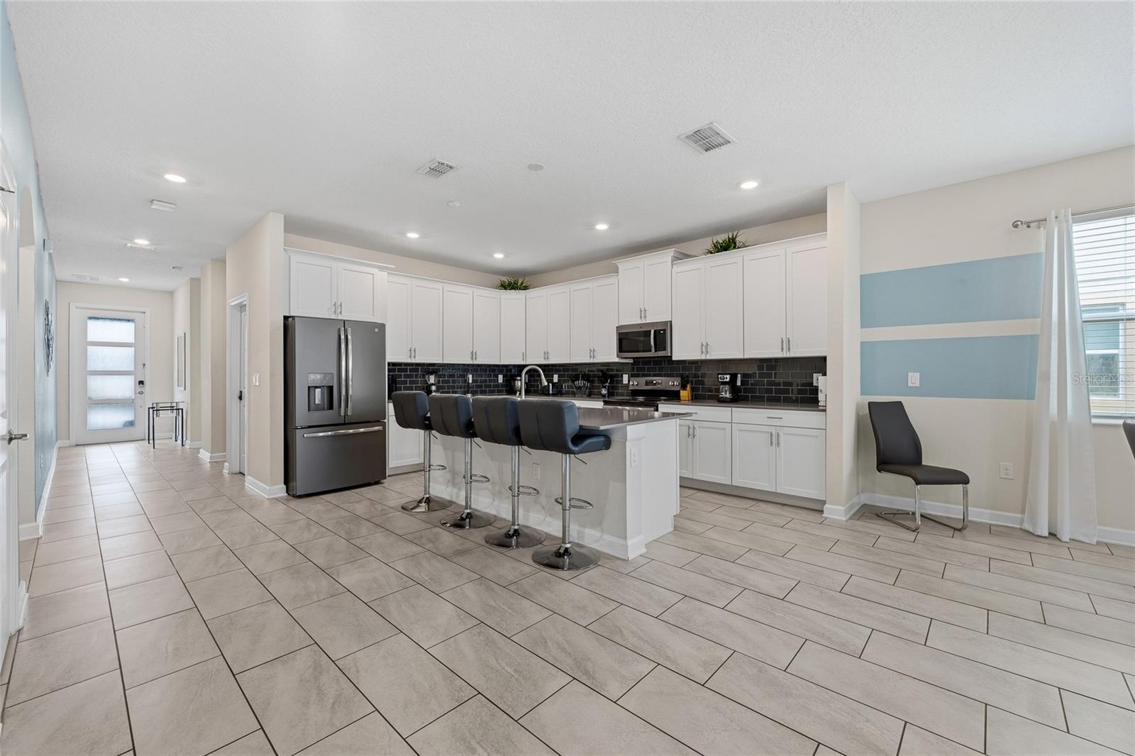 8986 CABOT CLIFFS DR
