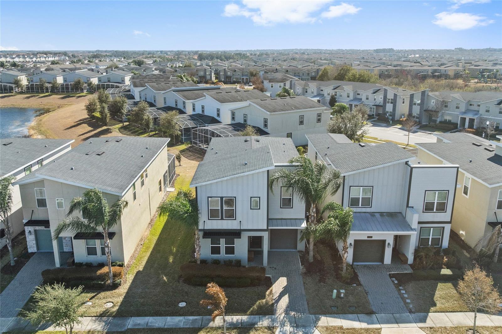 8986 CABOT CLIFFS DR