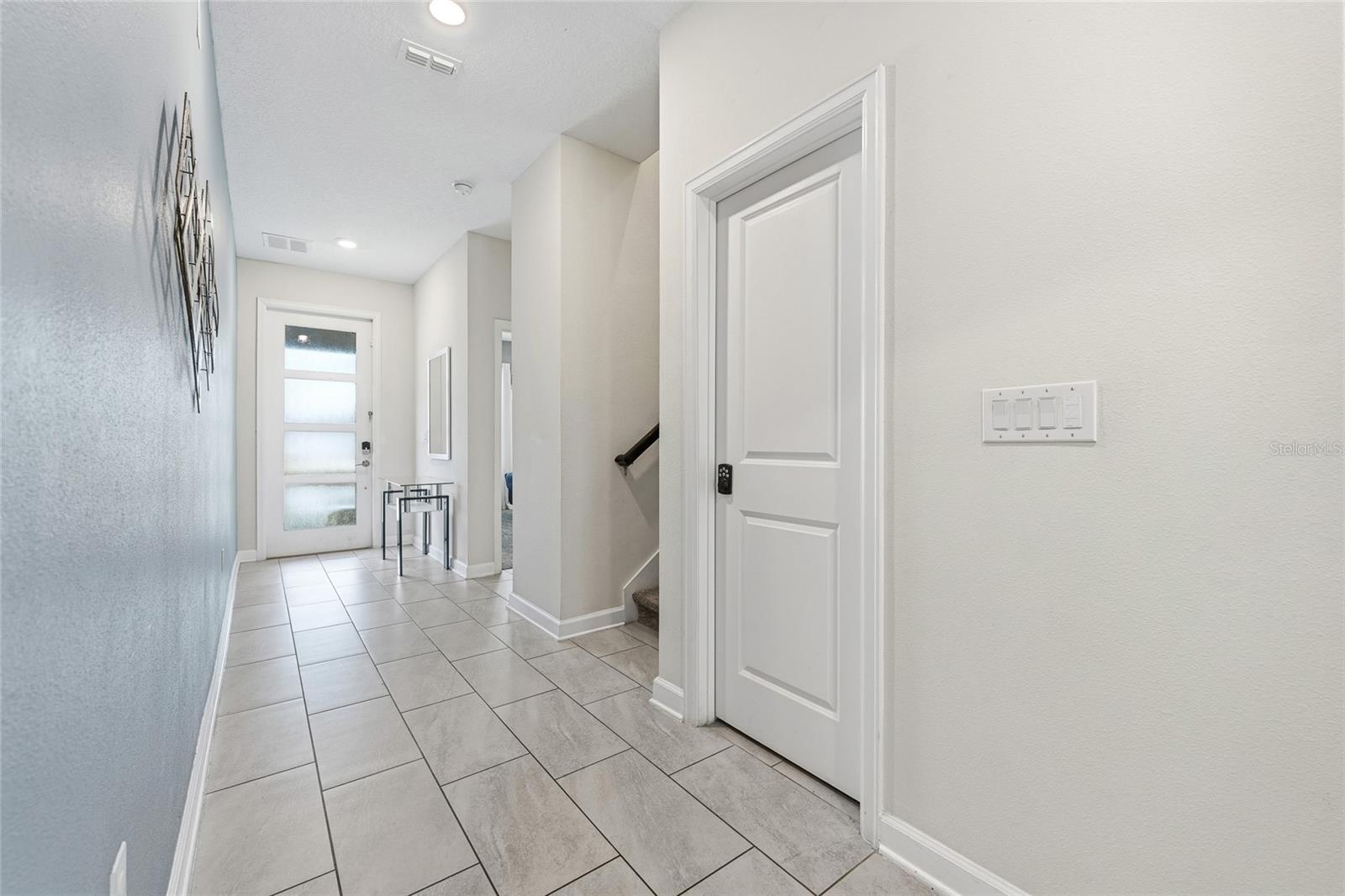 8986 CABOT CLIFFS DR