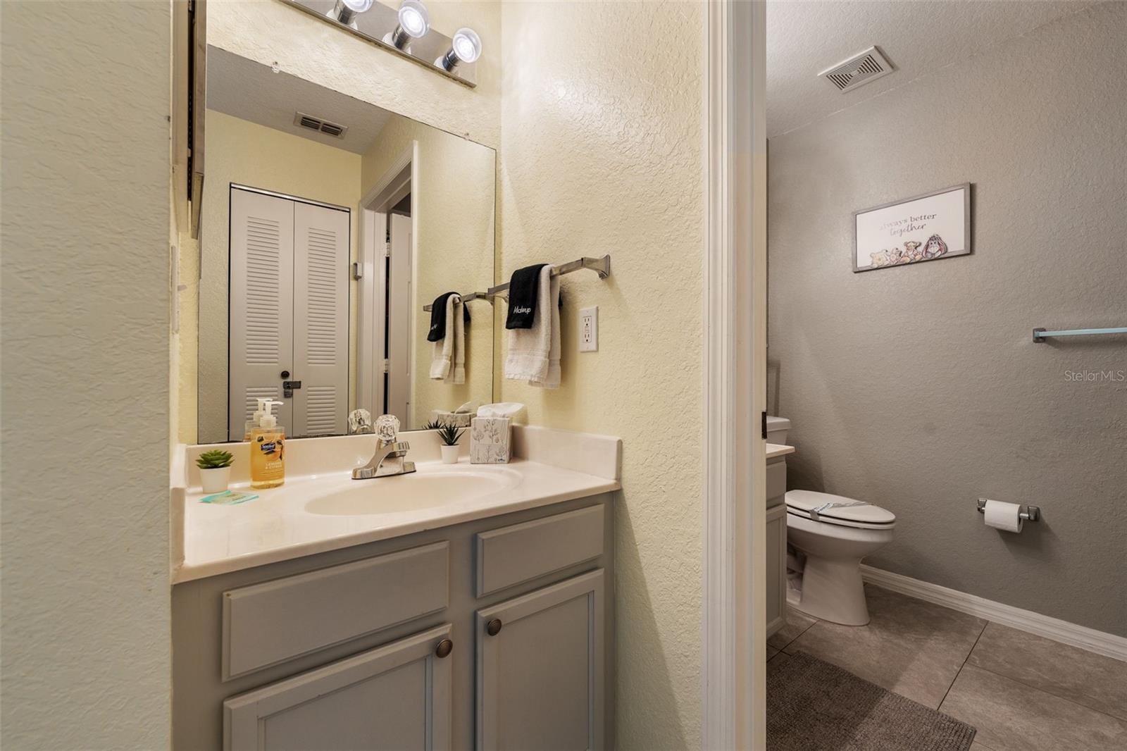 4561 YELLOWGOLD RD E #103