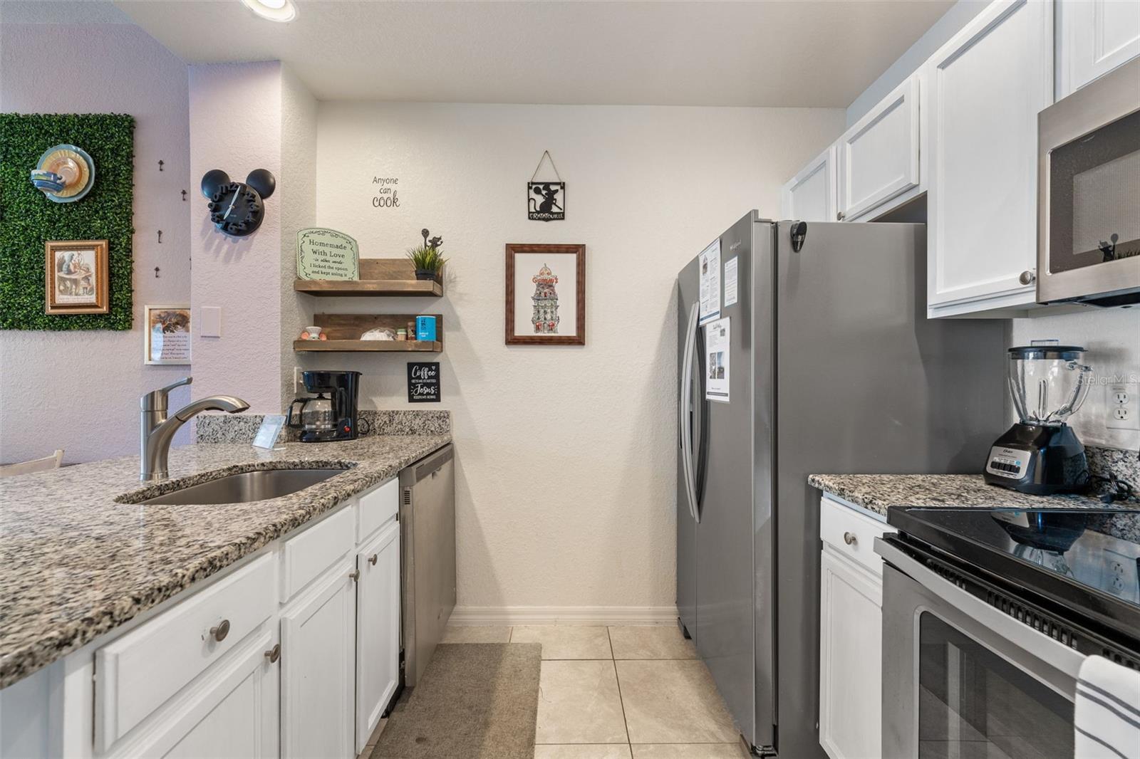 4561 YELLOWGOLD RD E #103