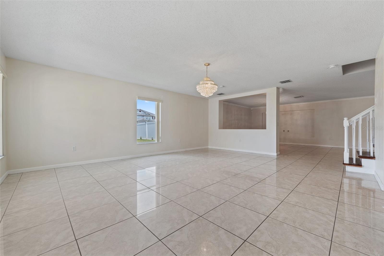 831 NEPTUNE POINTE LN