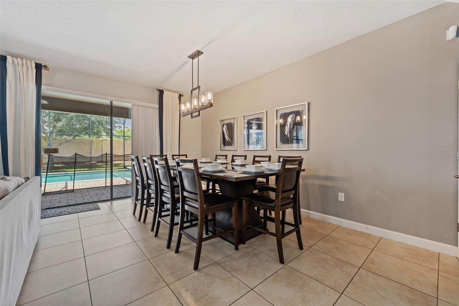 1530 MOON VALLEY DR