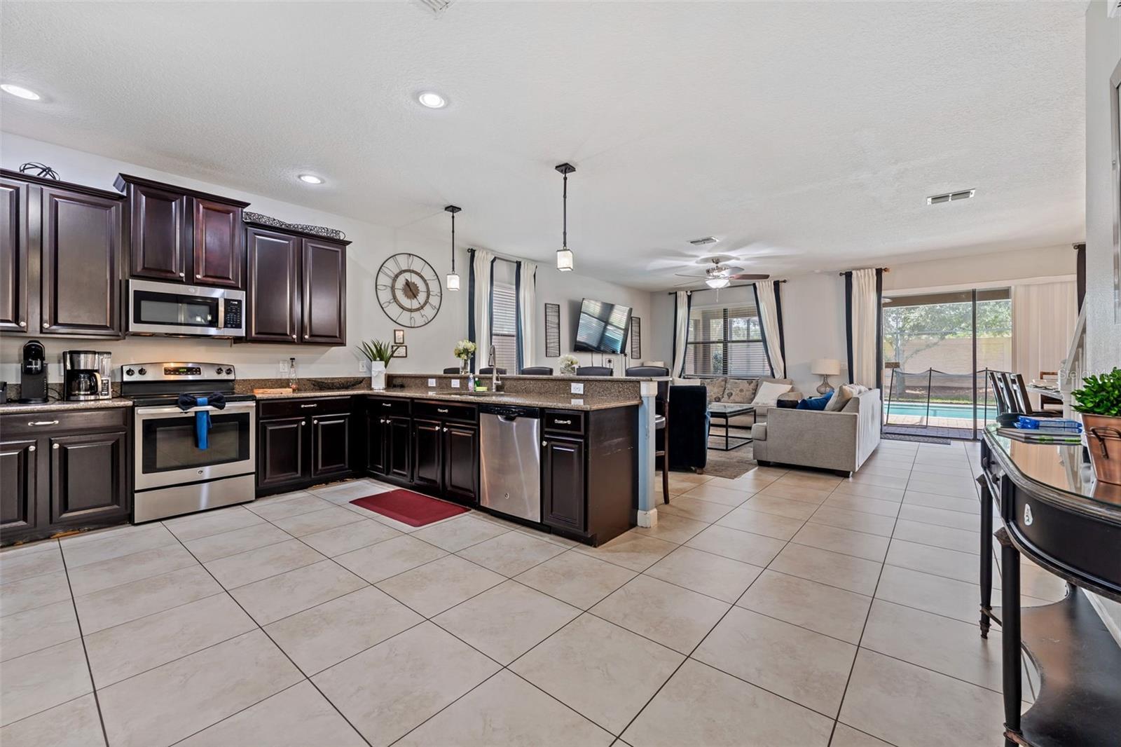 1530 MOON VALLEY DR