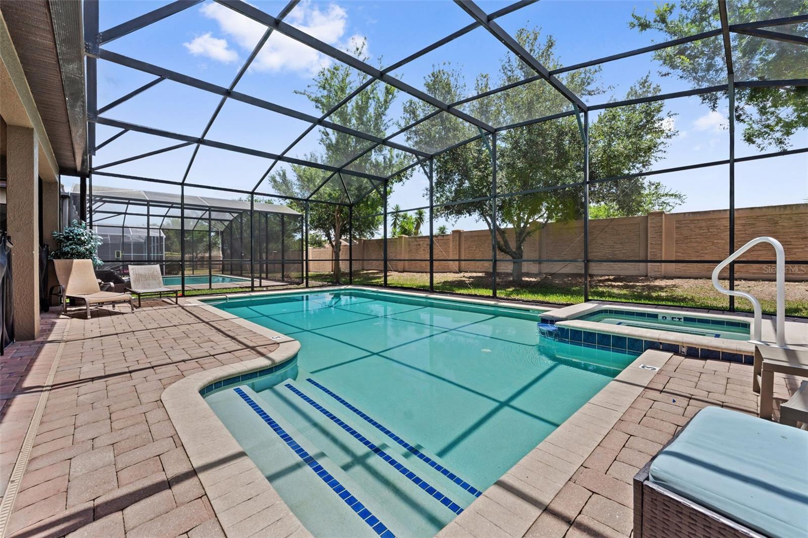 1530 MOON VALLEY DR