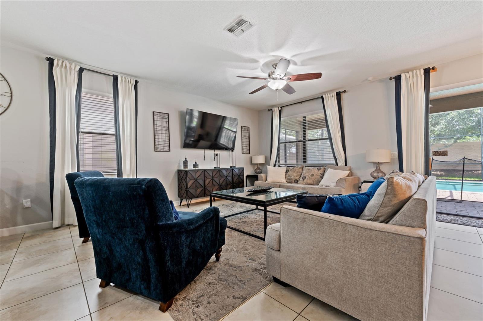1530 MOON VALLEY DR