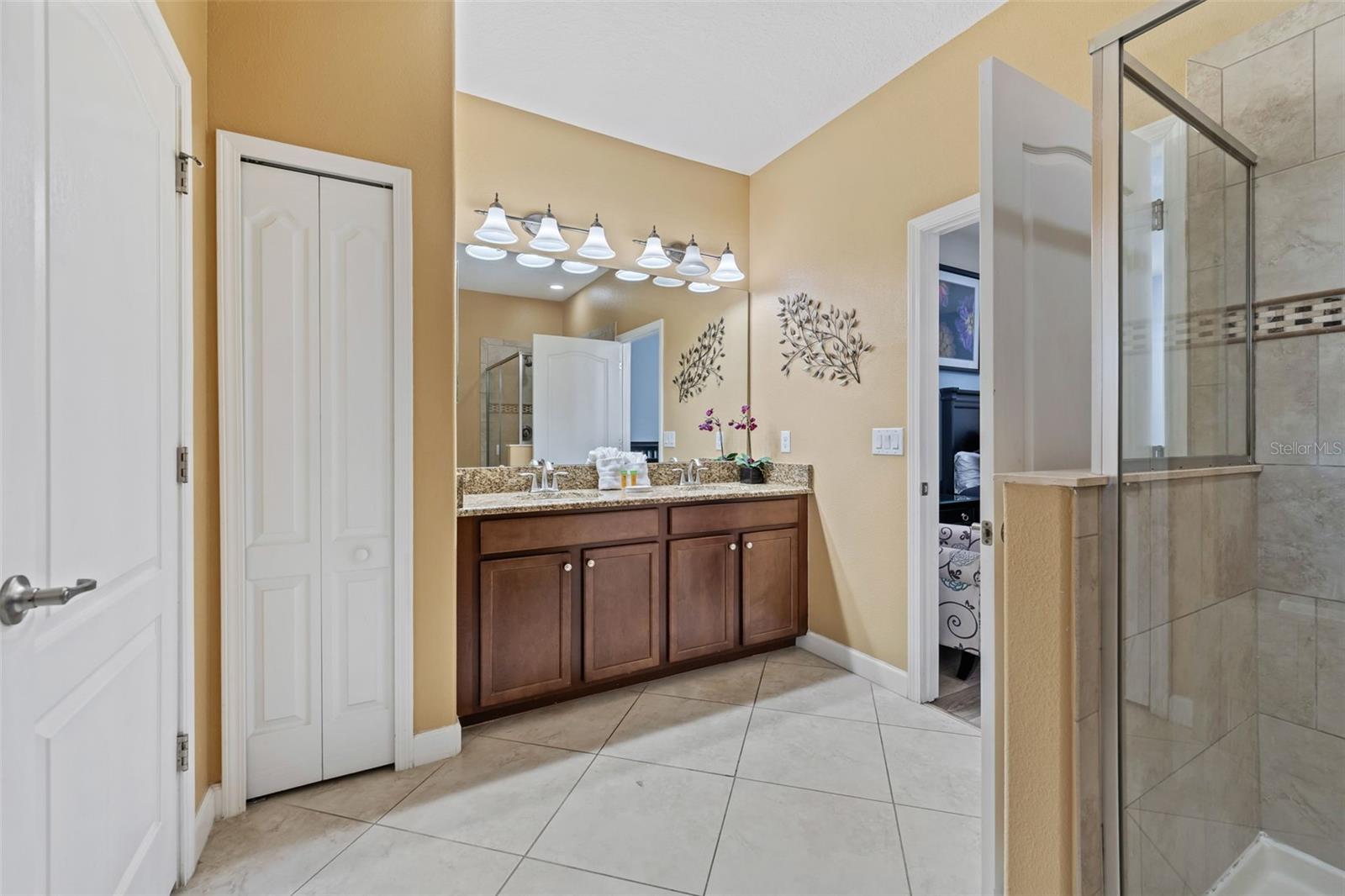 1530 MOON VALLEY DR