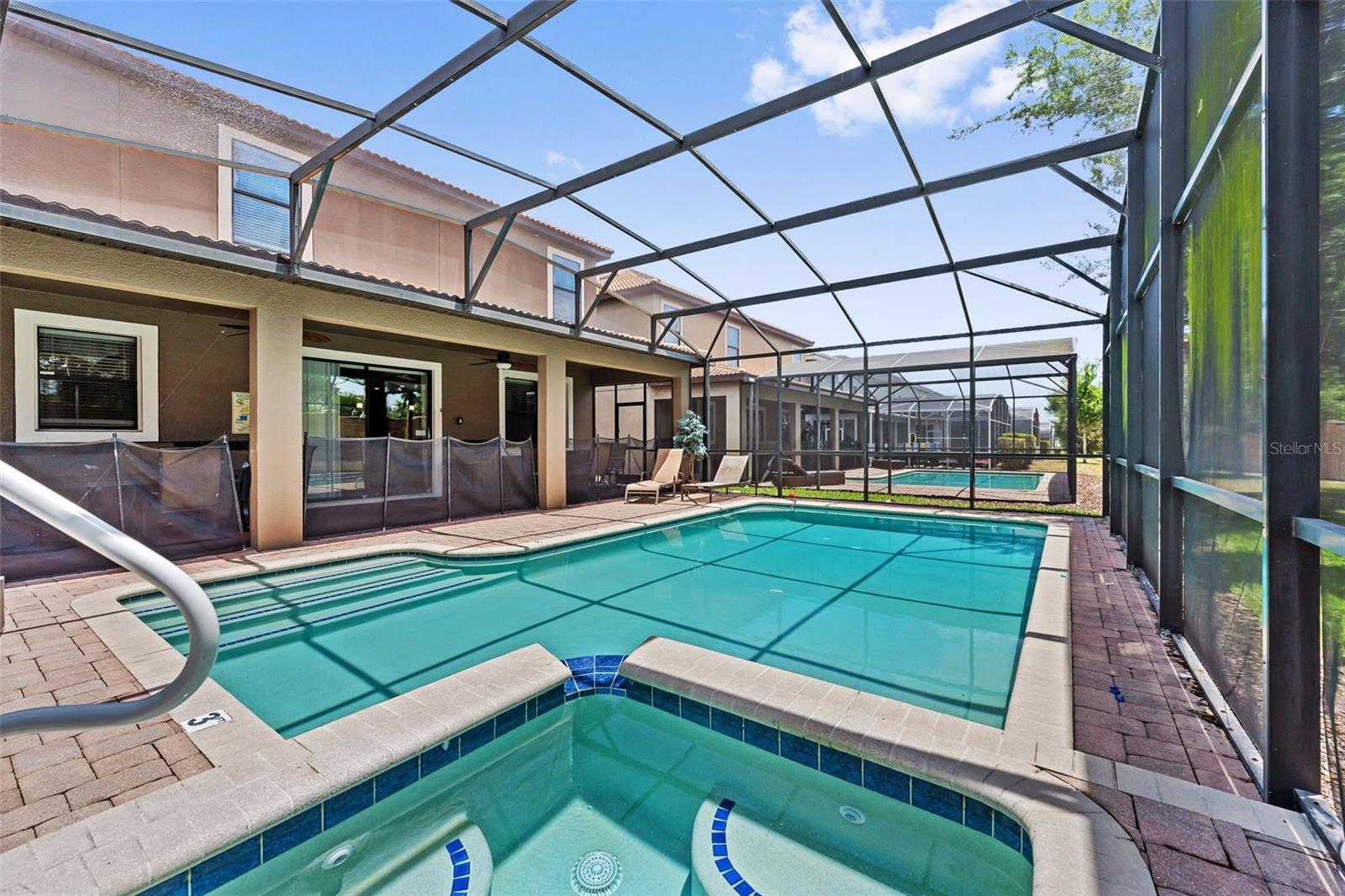 1530 MOON VALLEY DR