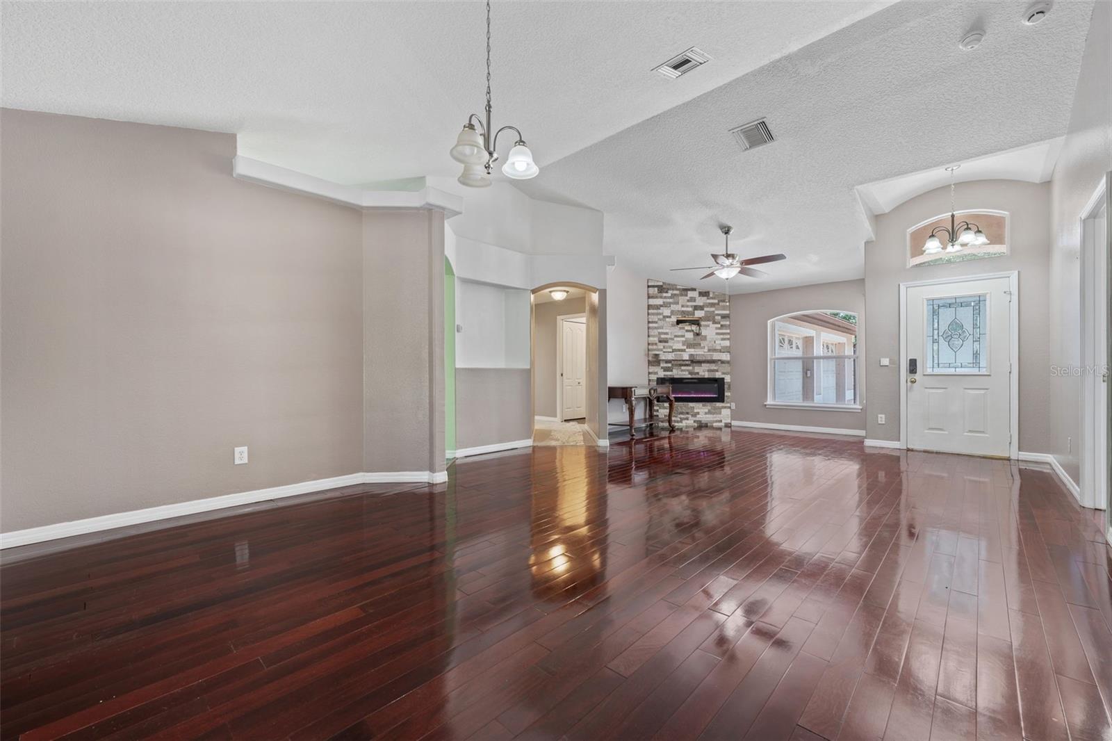25335 MARDON CIR