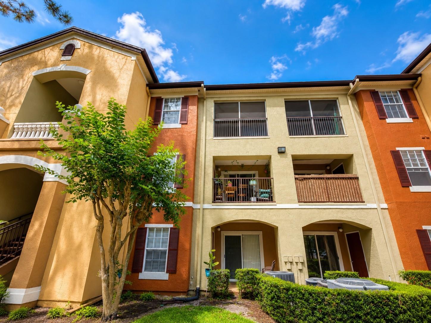 802 CREST PINES DR #836