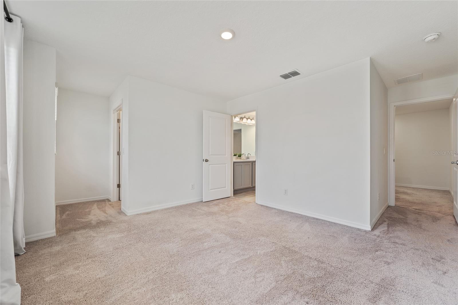 1621 SANIBEL DR