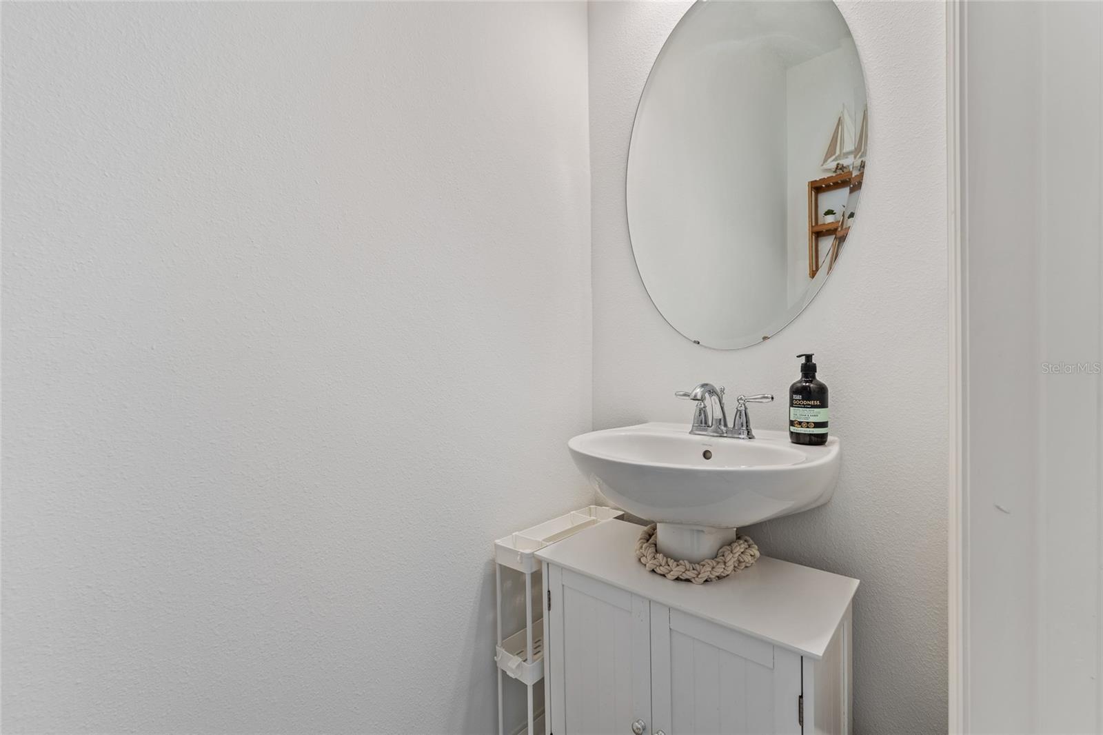 1621 SANIBEL DR