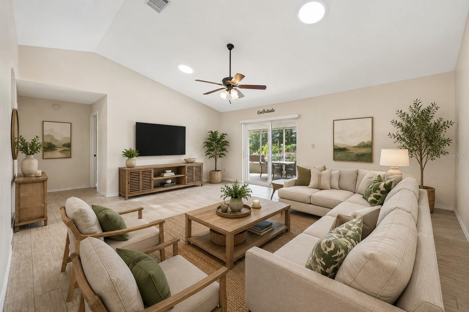 322 WINDWARD WAY