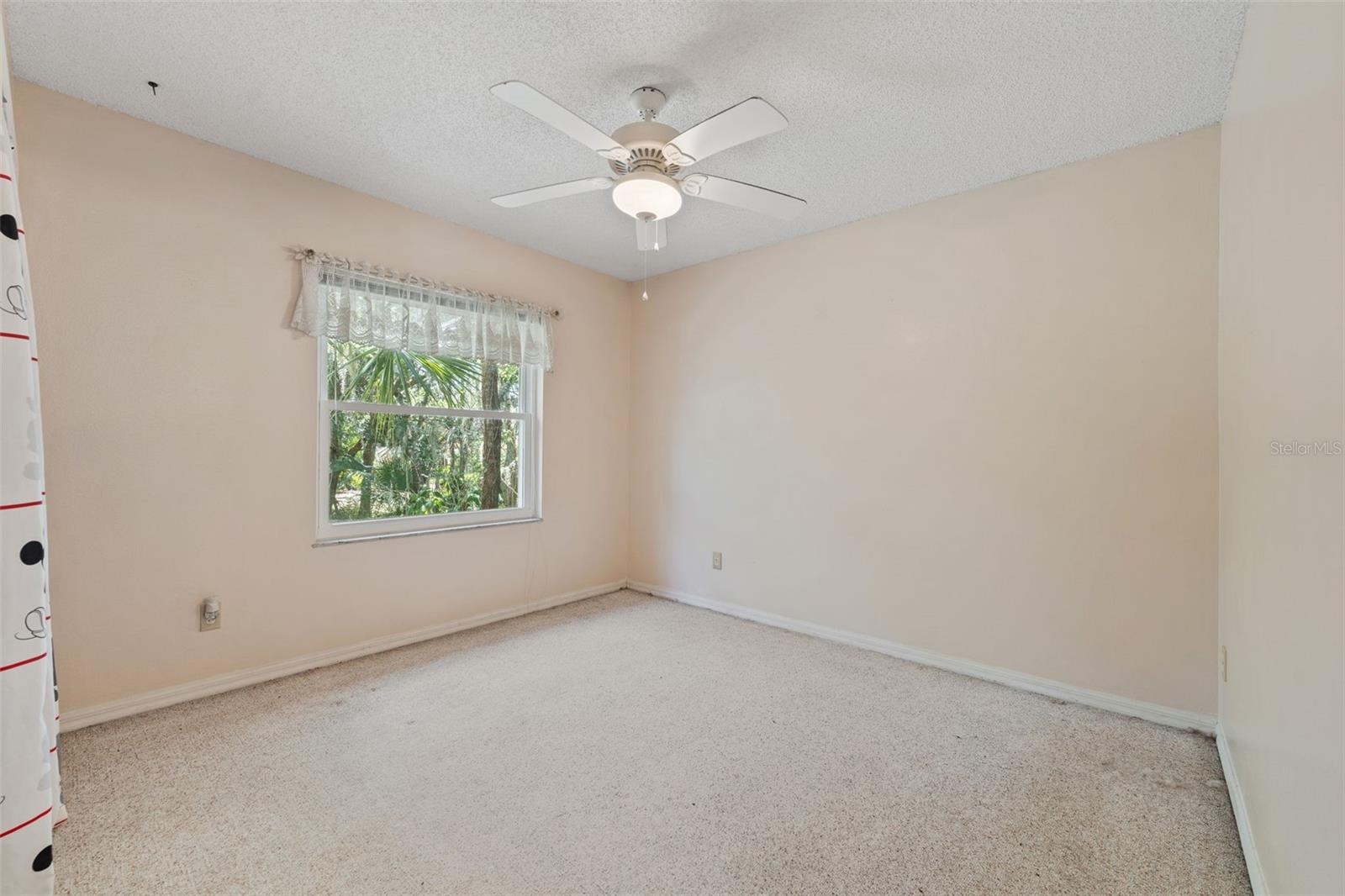 322 WINDWARD WAY