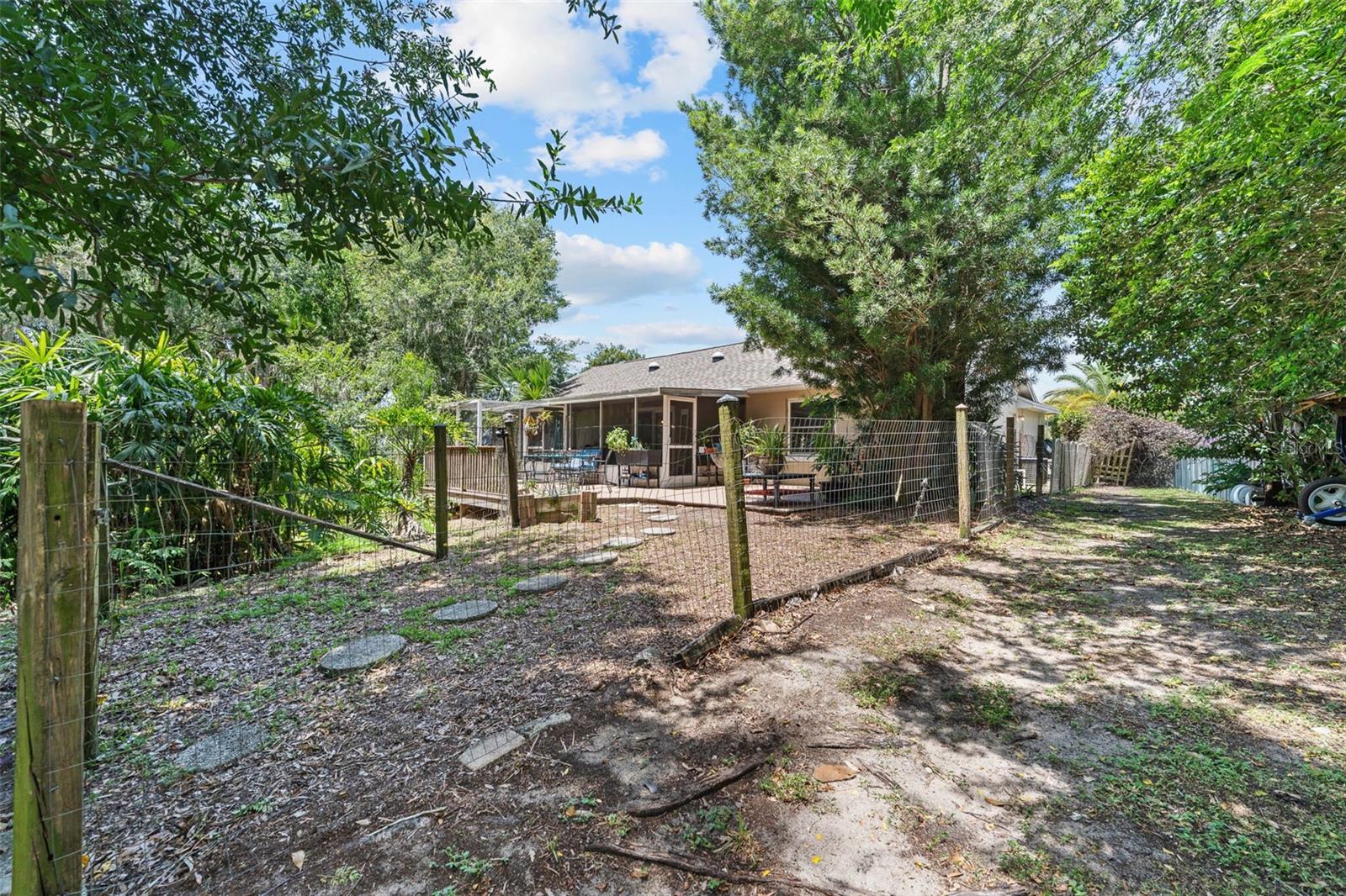 322 WINDWARD WAY