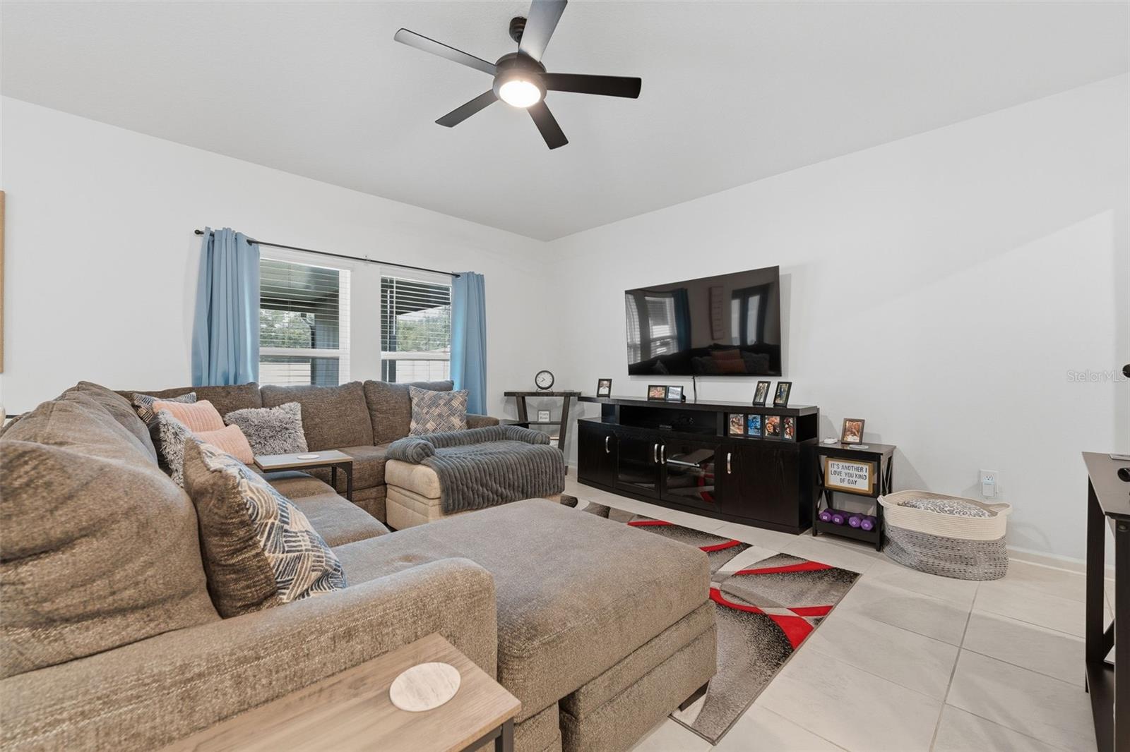 412 ADAMS ALE PL