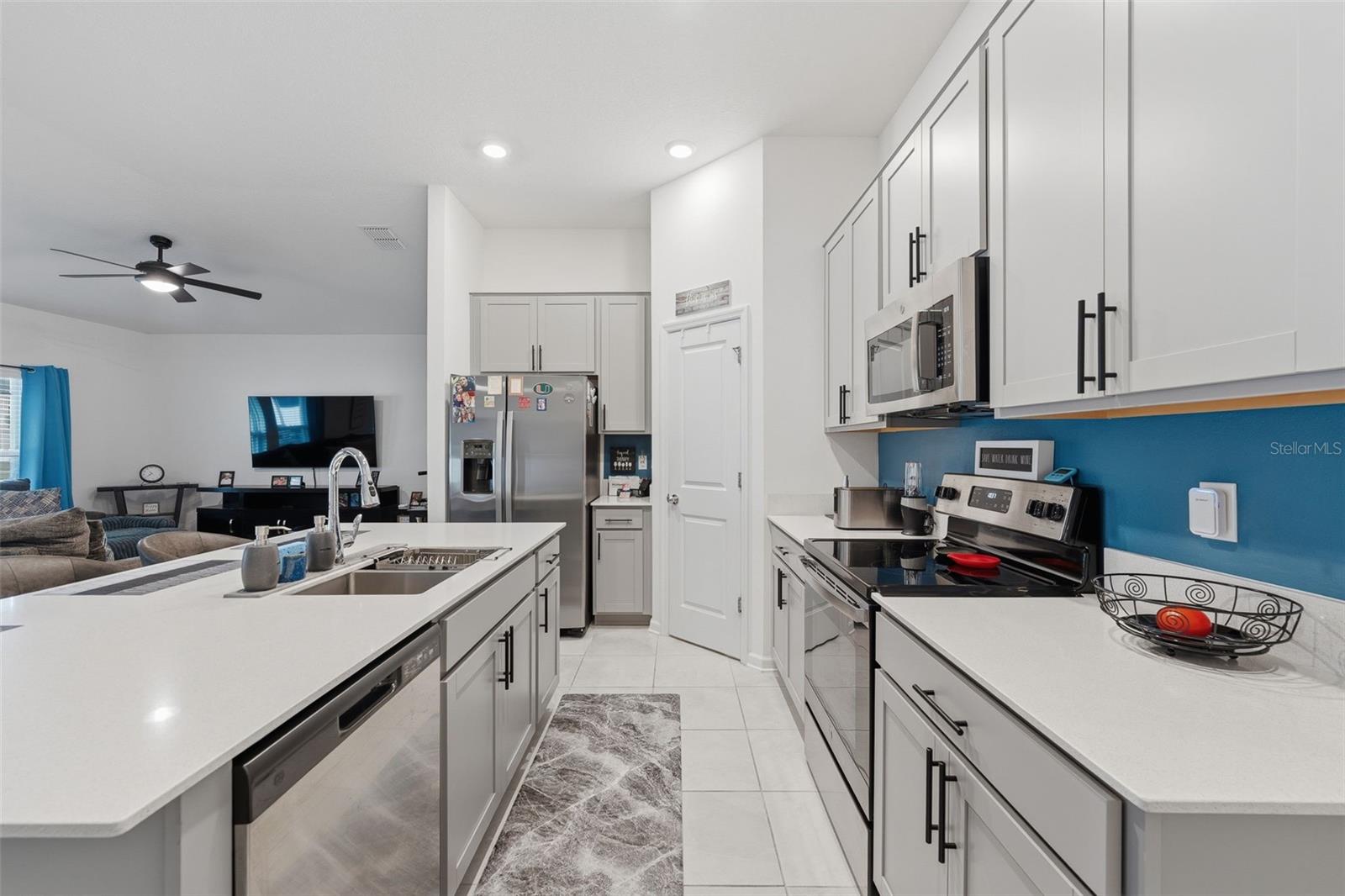 412 ADAMS ALE PL