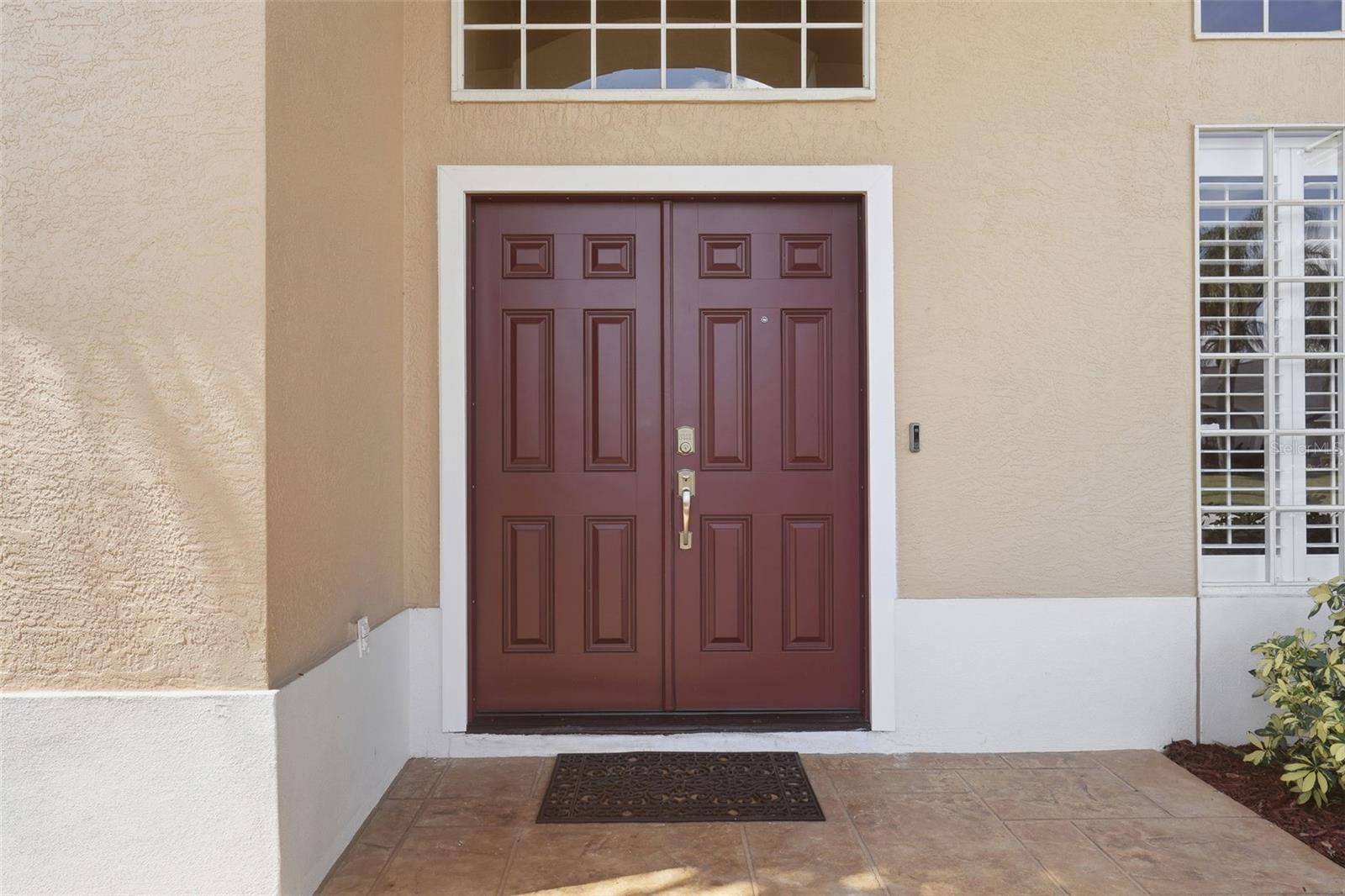 8071 CANYON LAKE CIR
