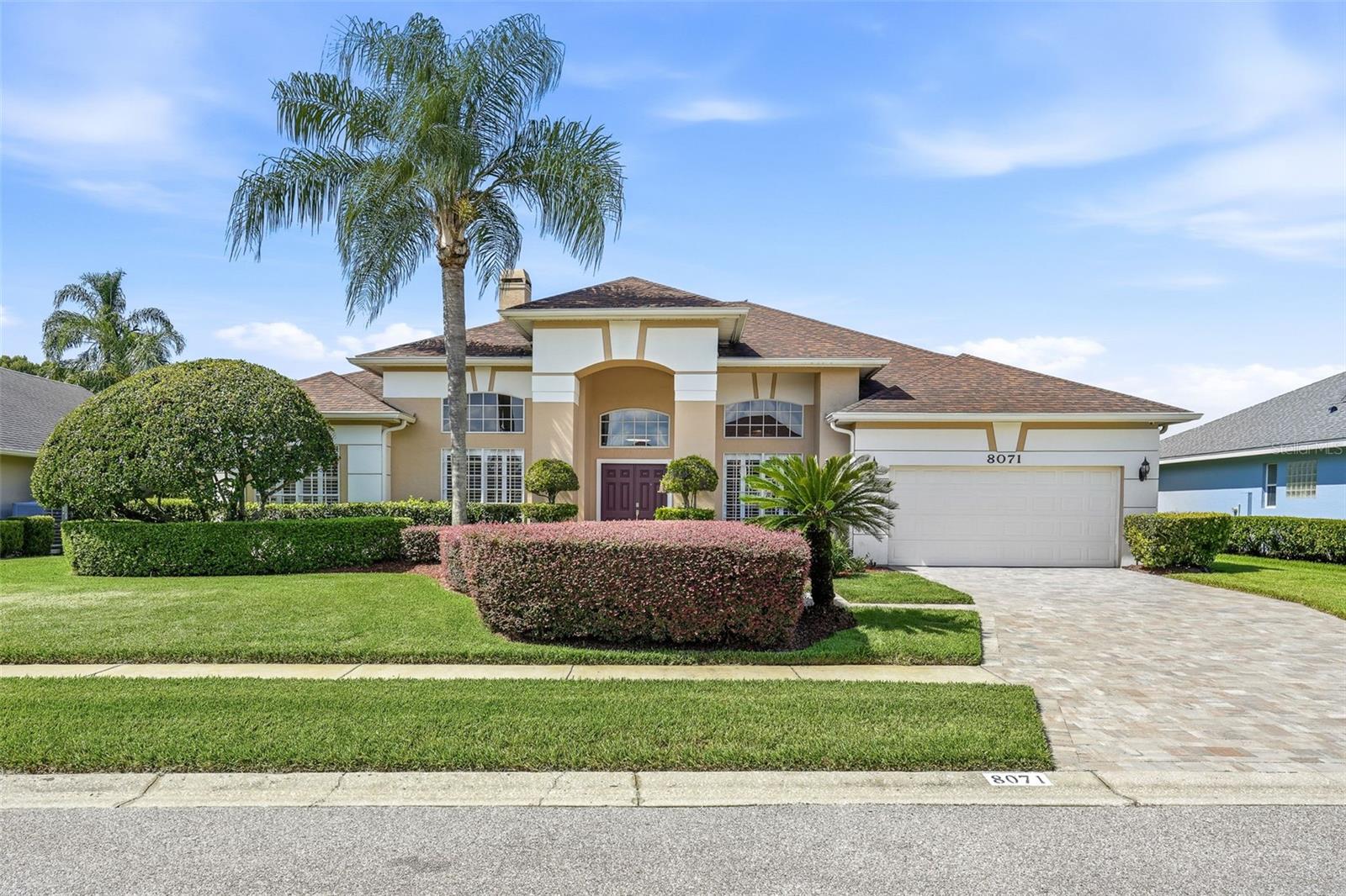 8071 CANYON LAKE CIR