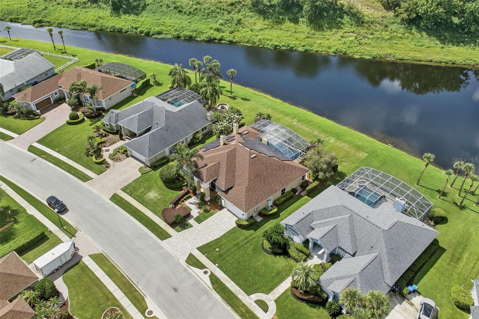 8071 CANYON LAKE CIR