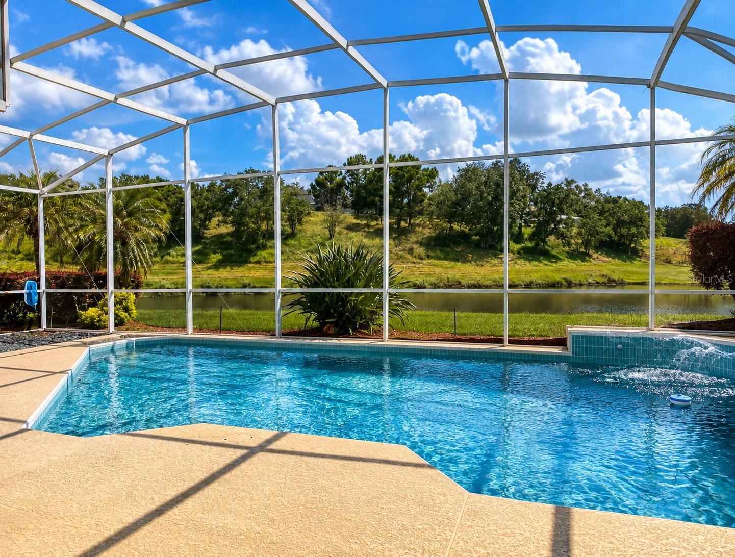 8071 CANYON LAKE CIR