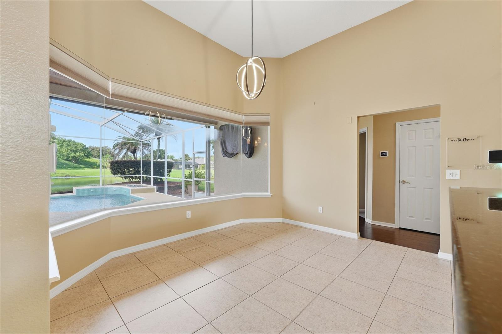 8071 CANYON LAKE CIR