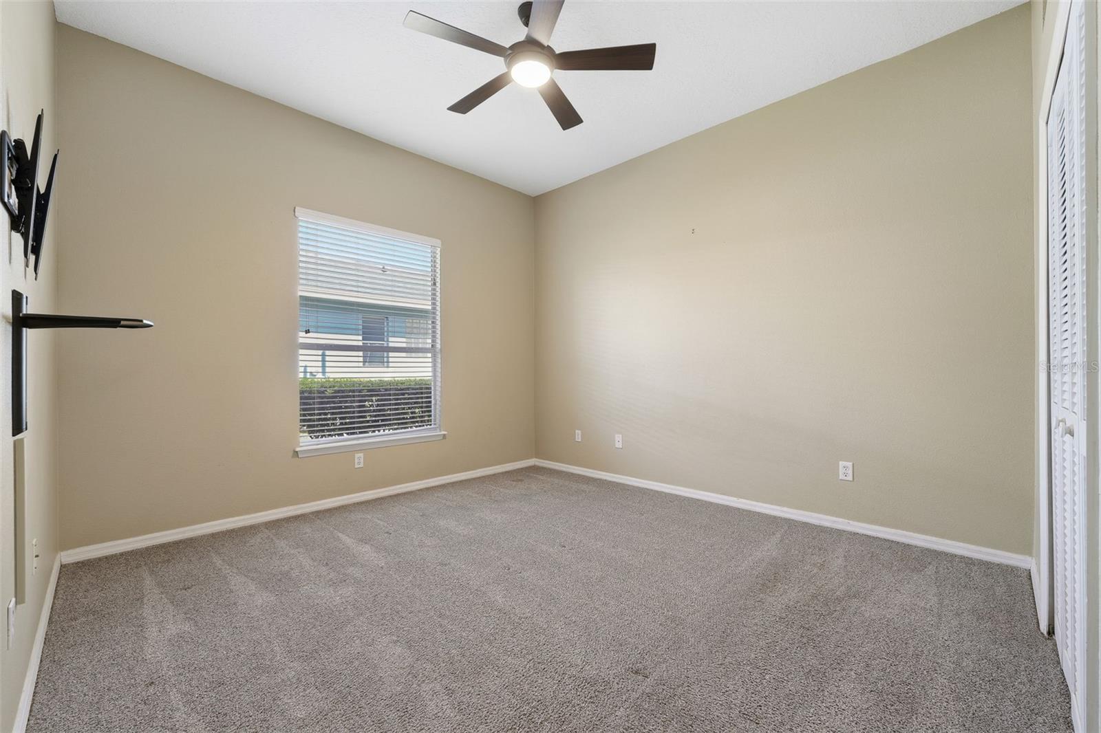 8071 CANYON LAKE CIR