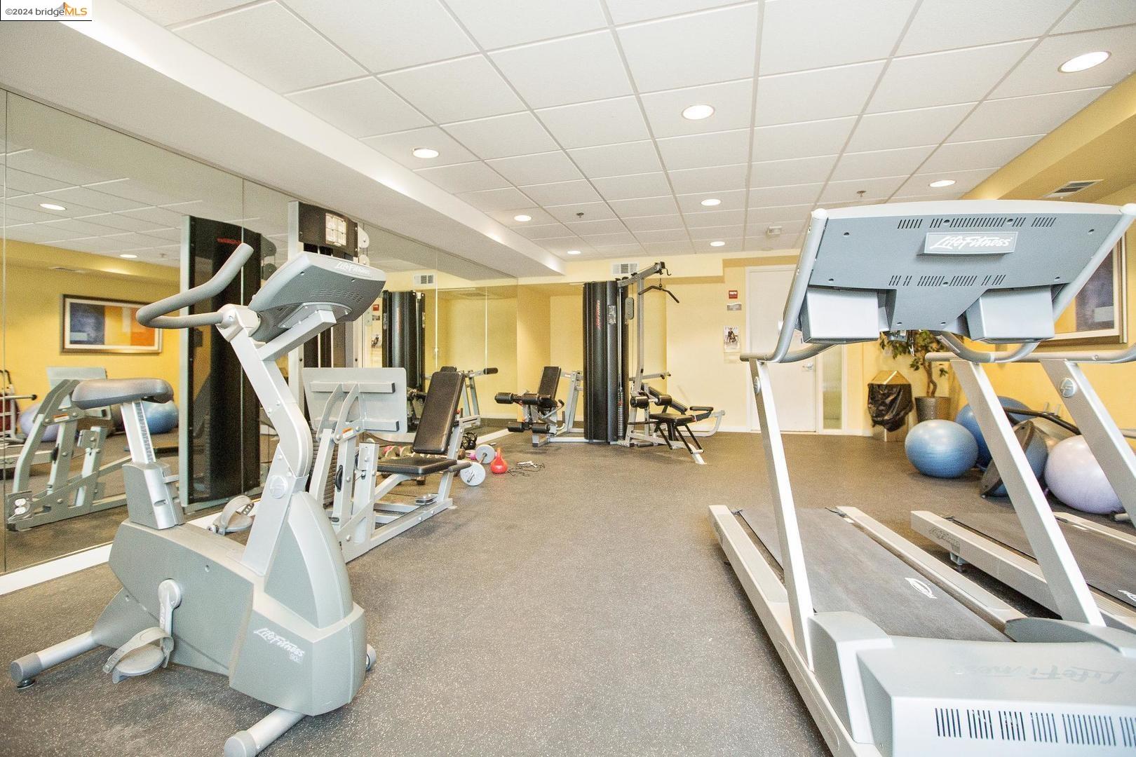 3090 Glascock ST # 309