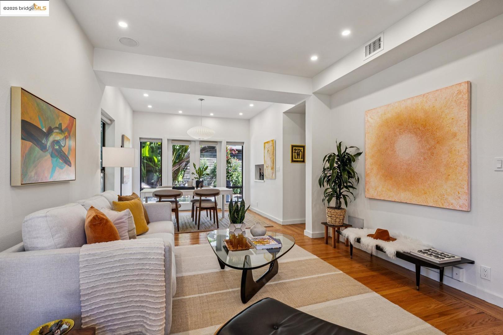 6492 Benvenue AVE # B