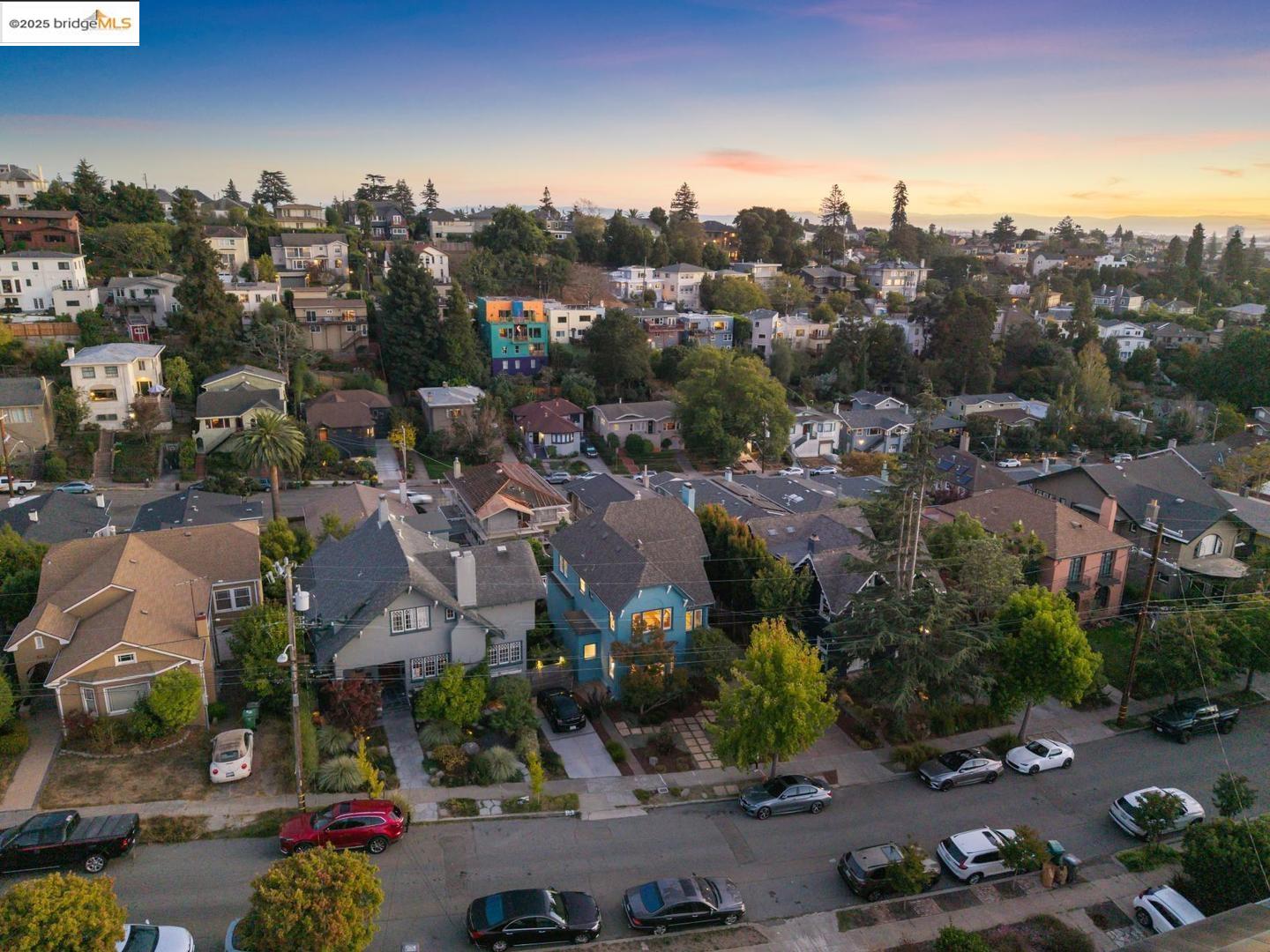 711 Arimo AVE