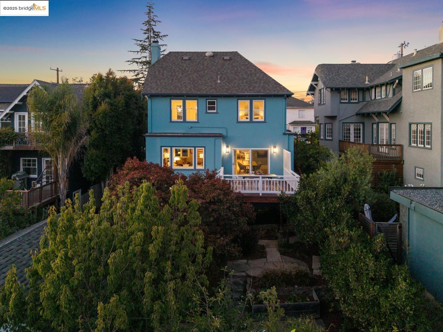 711 Arimo AVE