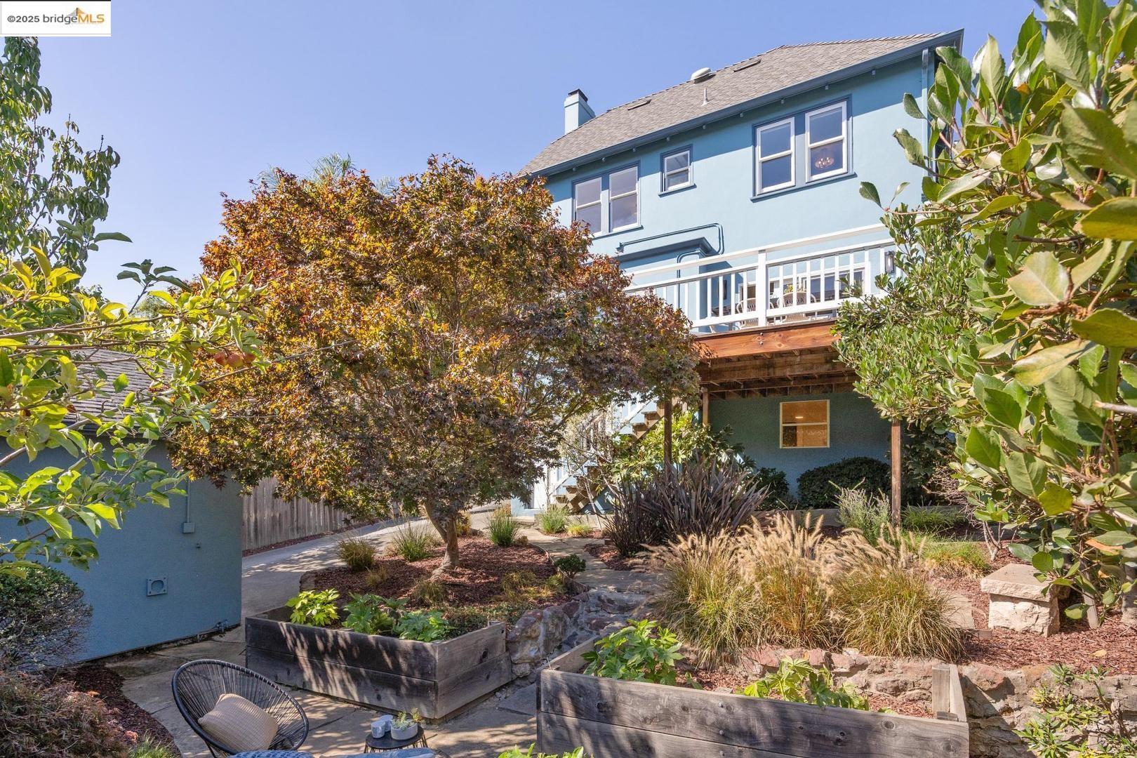 711 Arimo AVE
