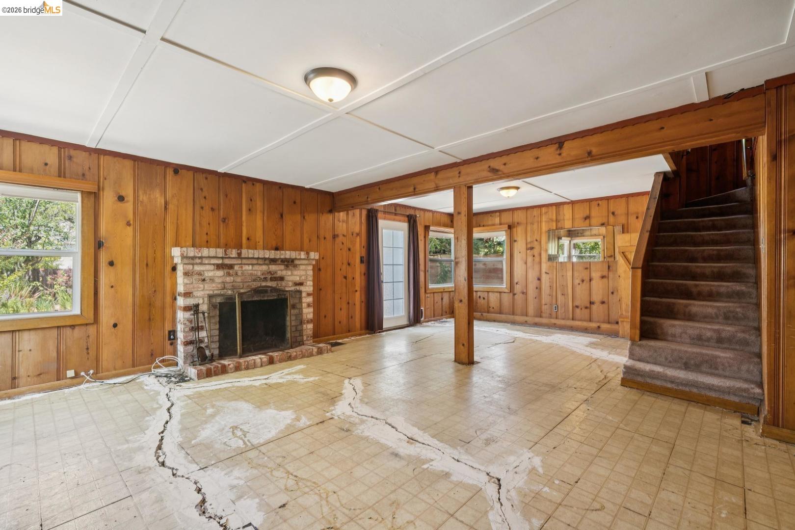 7526 Greenly DR