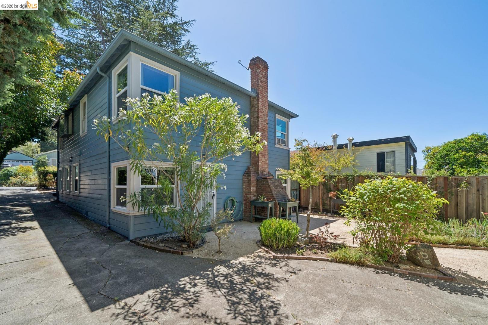 7526 Greenly DR