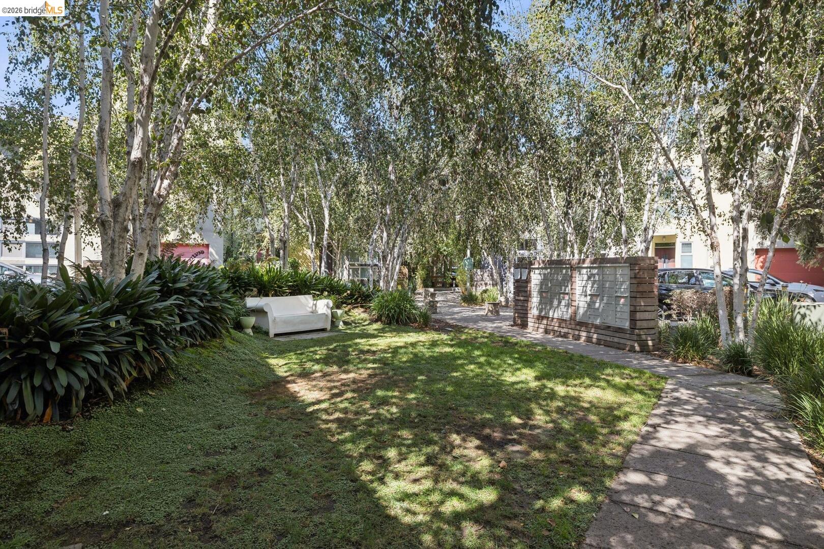2830 Mandela PKWY