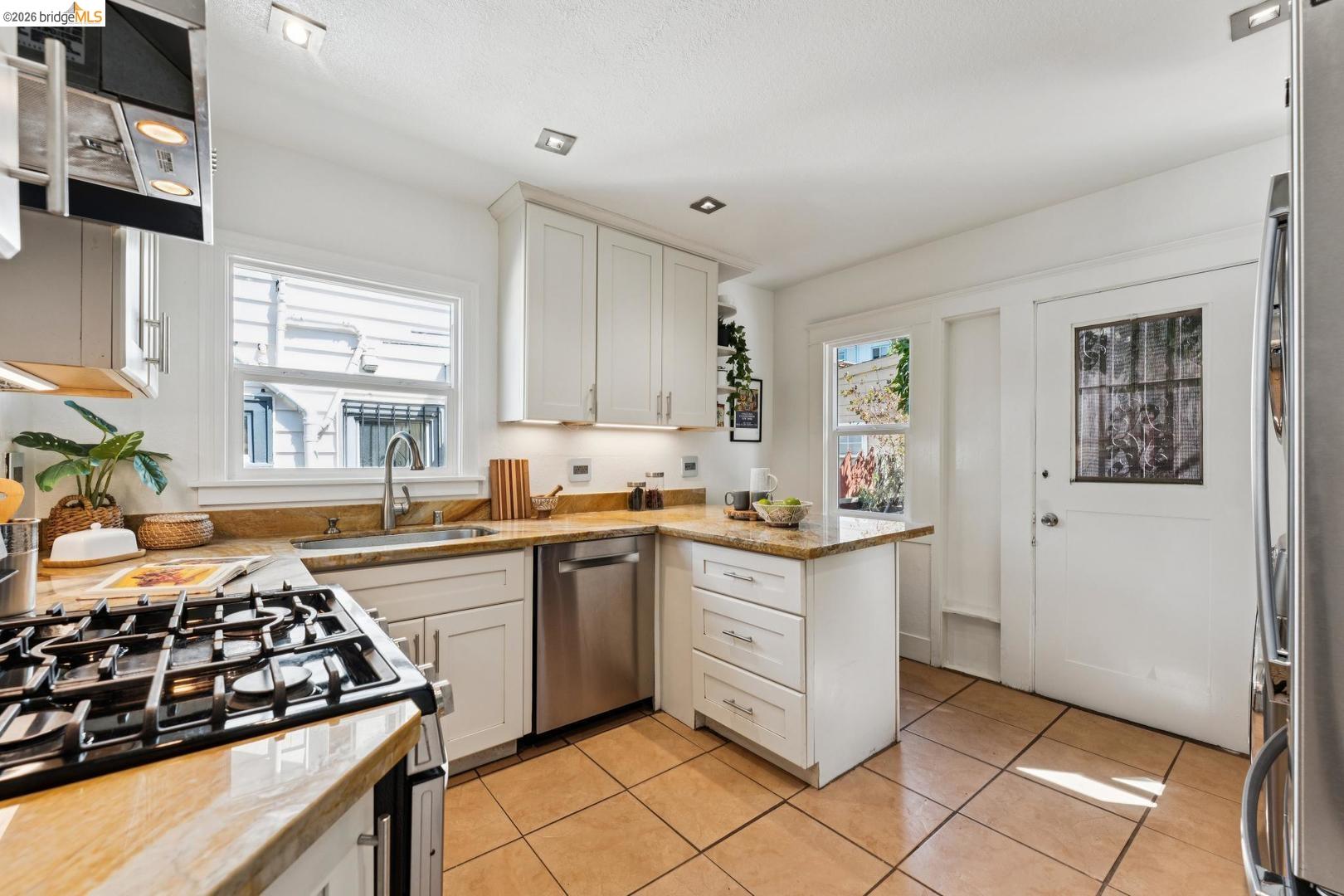 2304 14th AVE